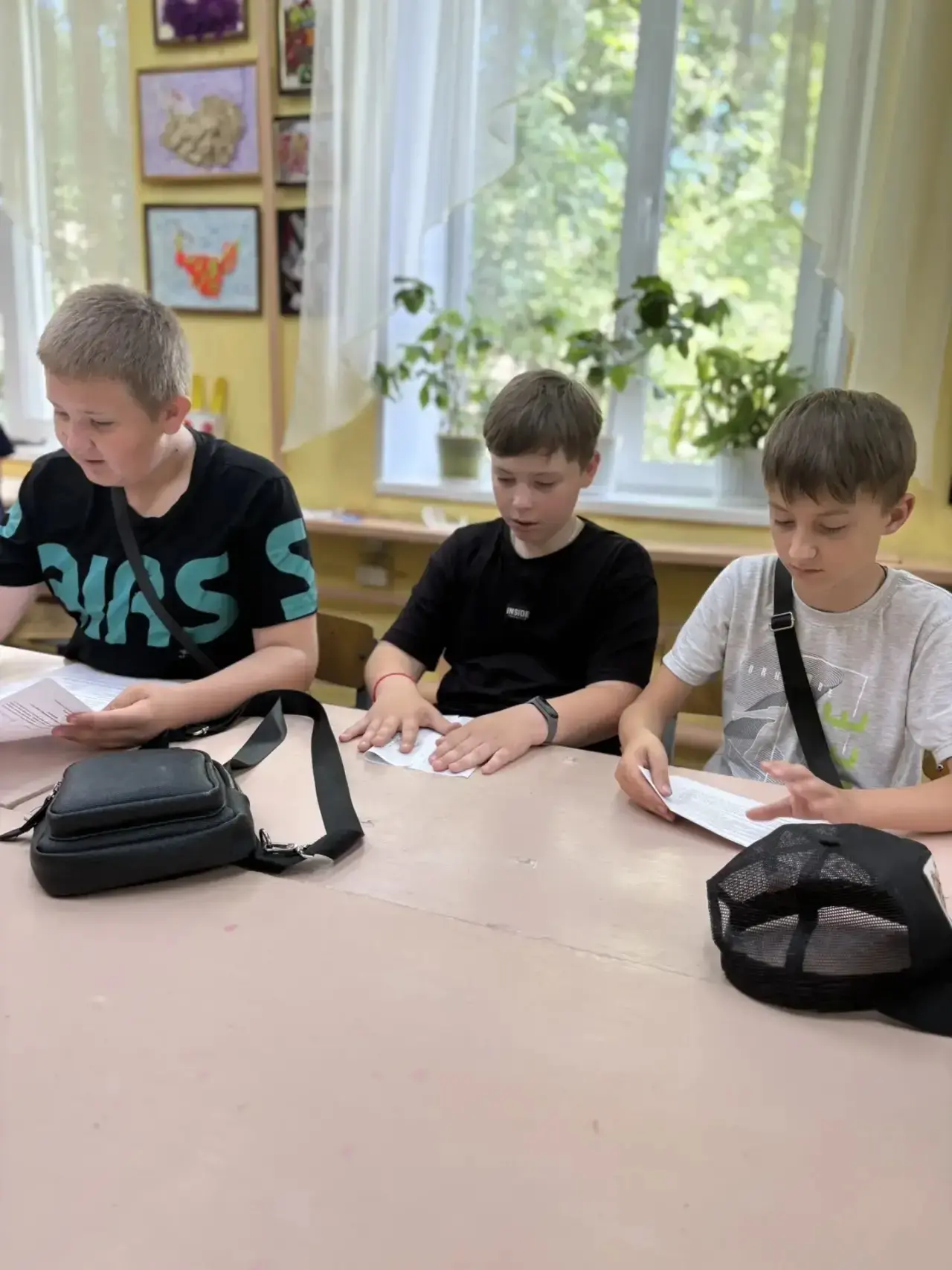 🌟 Смена первых в самом разгаре! 🌟
Ребята нашего лагеря проводят время максимально активно, ярко и 