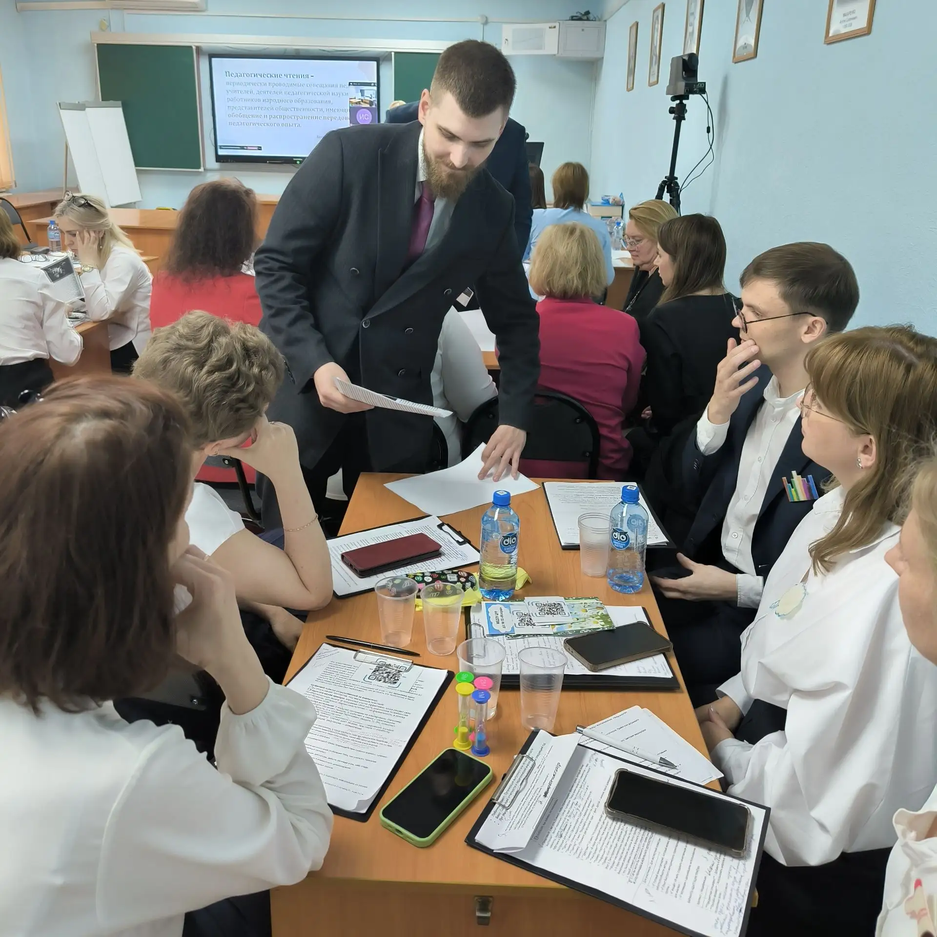 Методический Олимп 

📢 В Новосибирске завершился городской открытый конкурс методических команд «Ме