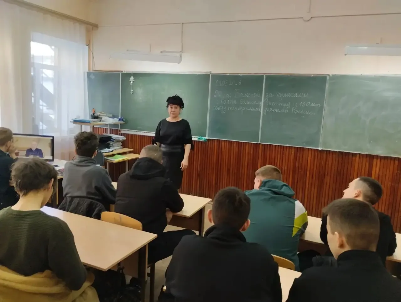 🇷🇺Разговоры о важном🇷🇺    📌Новая учебная неделя в нашем колледже началась традиционно с занятия «Раз