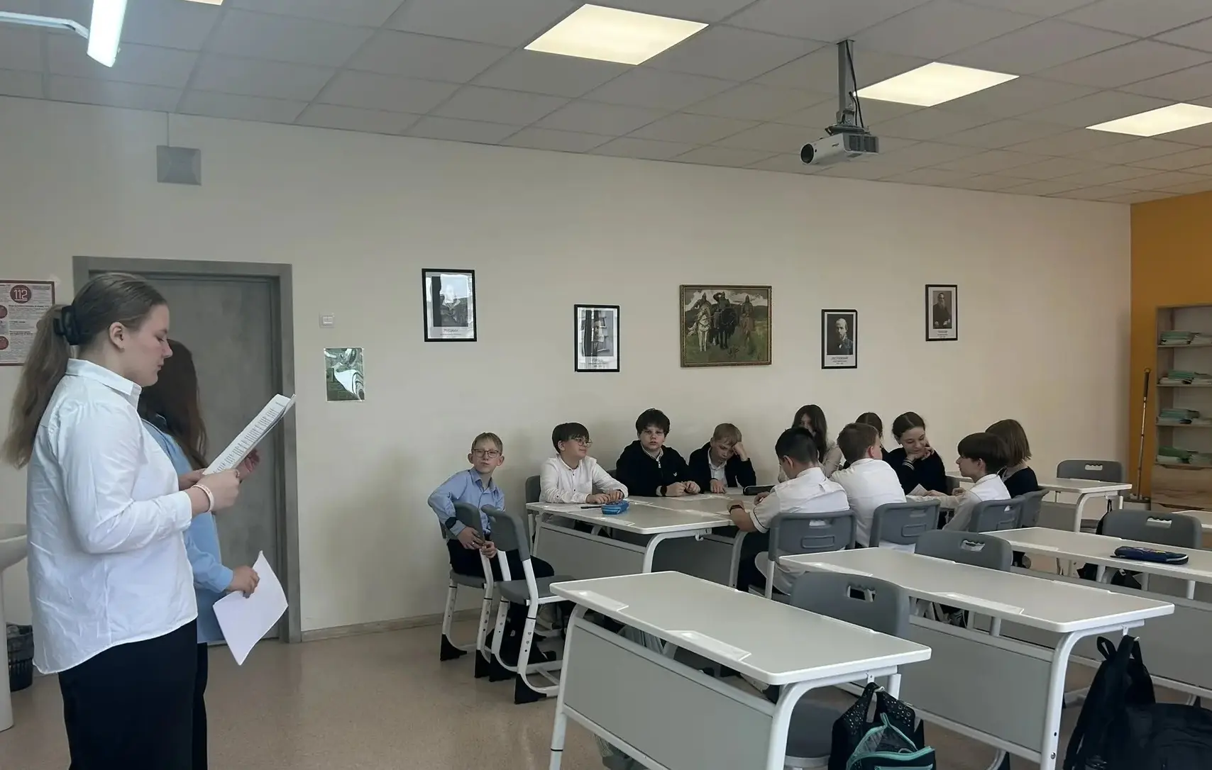 ✍️ НЕДЕЛЯ РУССКОГО ЯЗЫКА ✍️   В рамках предметной недели ученицы 8А класса под руководством учителя 