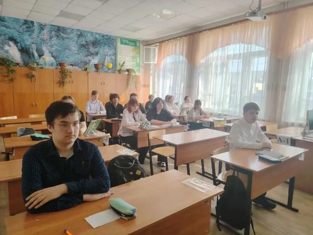 В нашей школе прошла викторина «Стоп, кибербуллинг!» Участники — ученики 5–9 классов. Задача была не