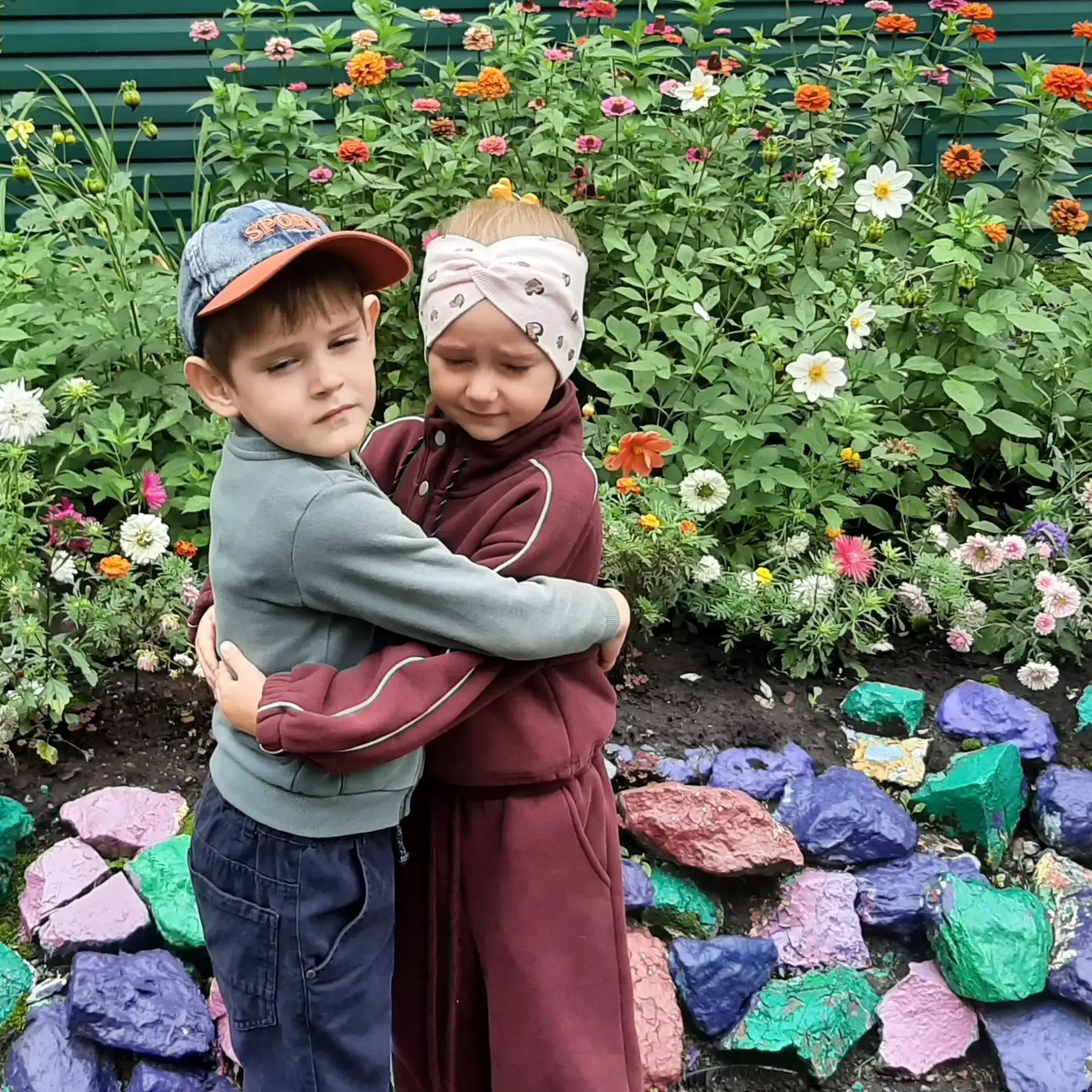 🎉 25 августа — День "Поцелуемся и помиримся"! 🥰