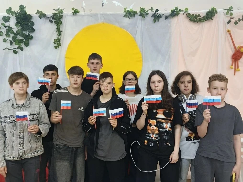 🇷🇺С Днём России! 🇷🇺Сегодня в городской библиотеке имени Грина прошло праздничное мероприятие ко 