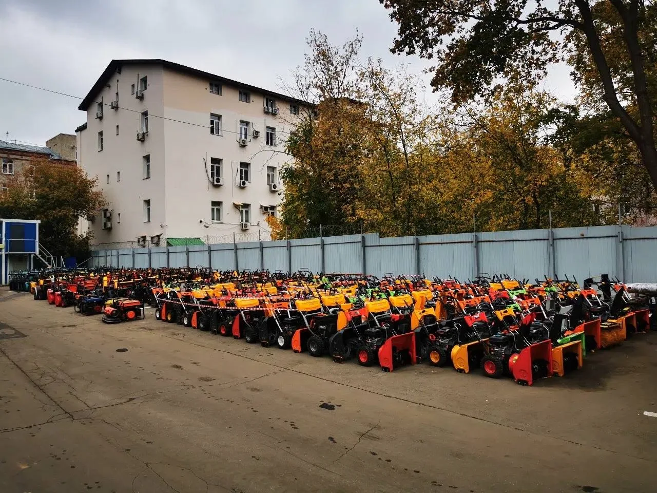 В Жилищнике района оценили готовность коммунальных служб к холодам и снегопадам.