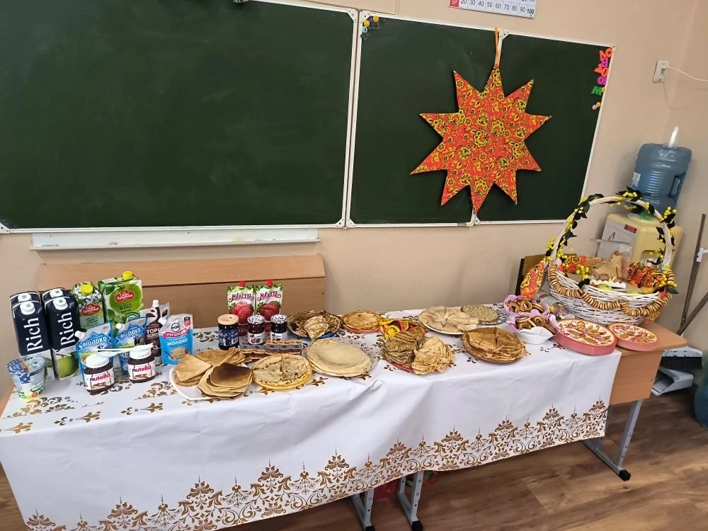 Масленица в школе: блины, хороводы и море улыбок! 🥞☀️  Вот так шумно,весело и очень вкусно проходит 
