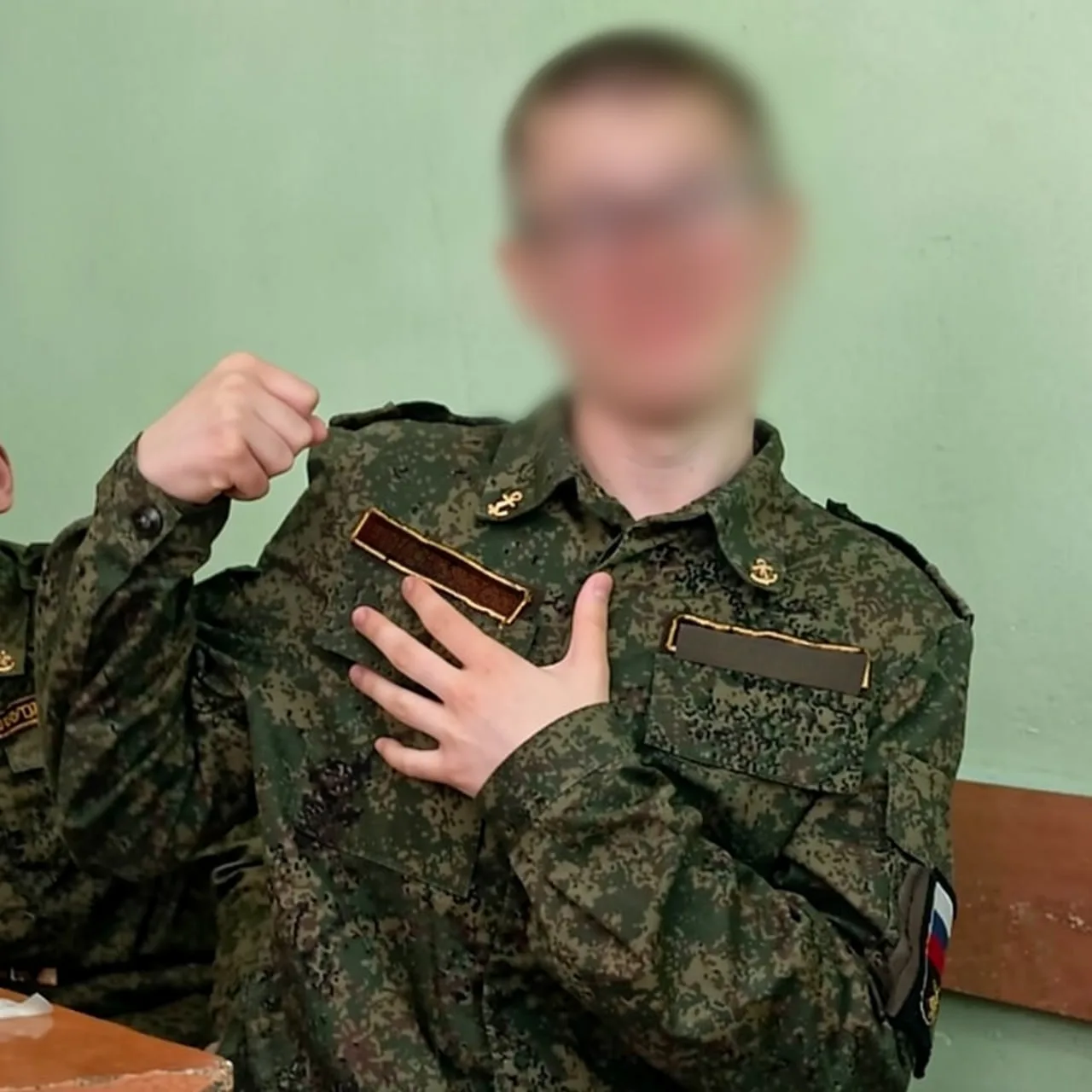 Еще один инцидент произошел сегодня в Башкирии: девятиклассник ударил ножом одноклассни...
