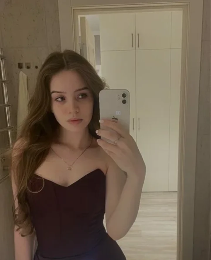 👧 Лиза, 20