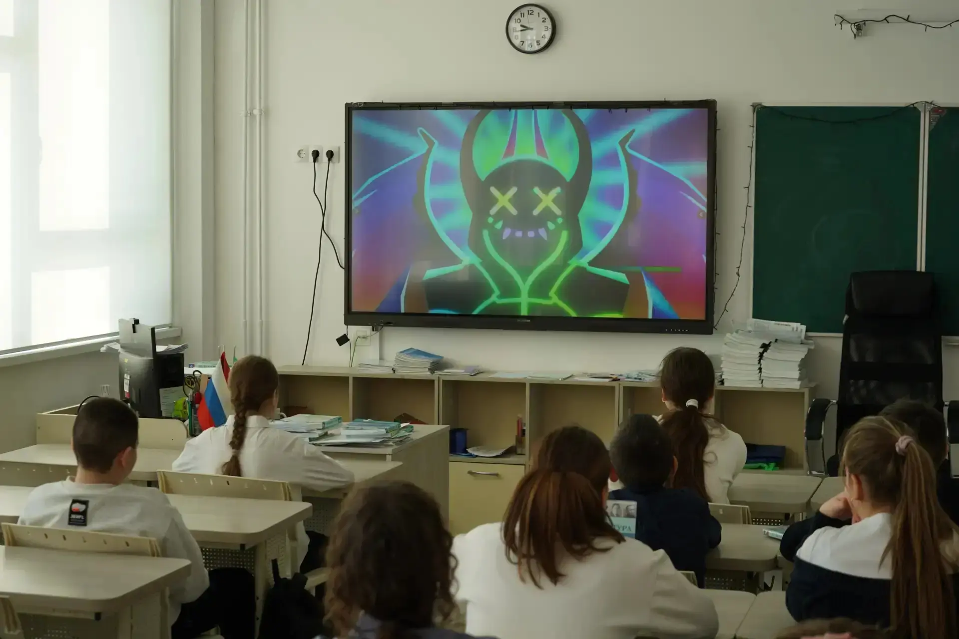 🪝В Шатурском лицее проходит месячник профилактики мошенничества.  🤳Почему нельзя сообщать свои личны