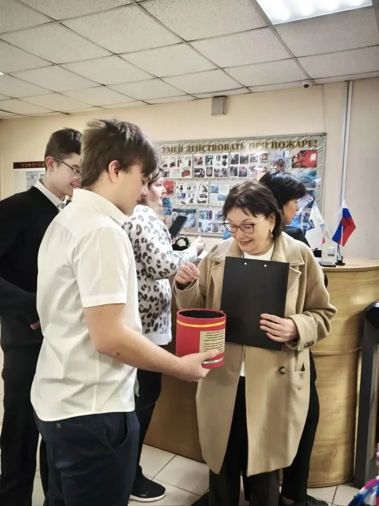 🌸 Сегодня в нашей школе стартовала традиционная весенняя неделя психологии. Утро началось с особой а