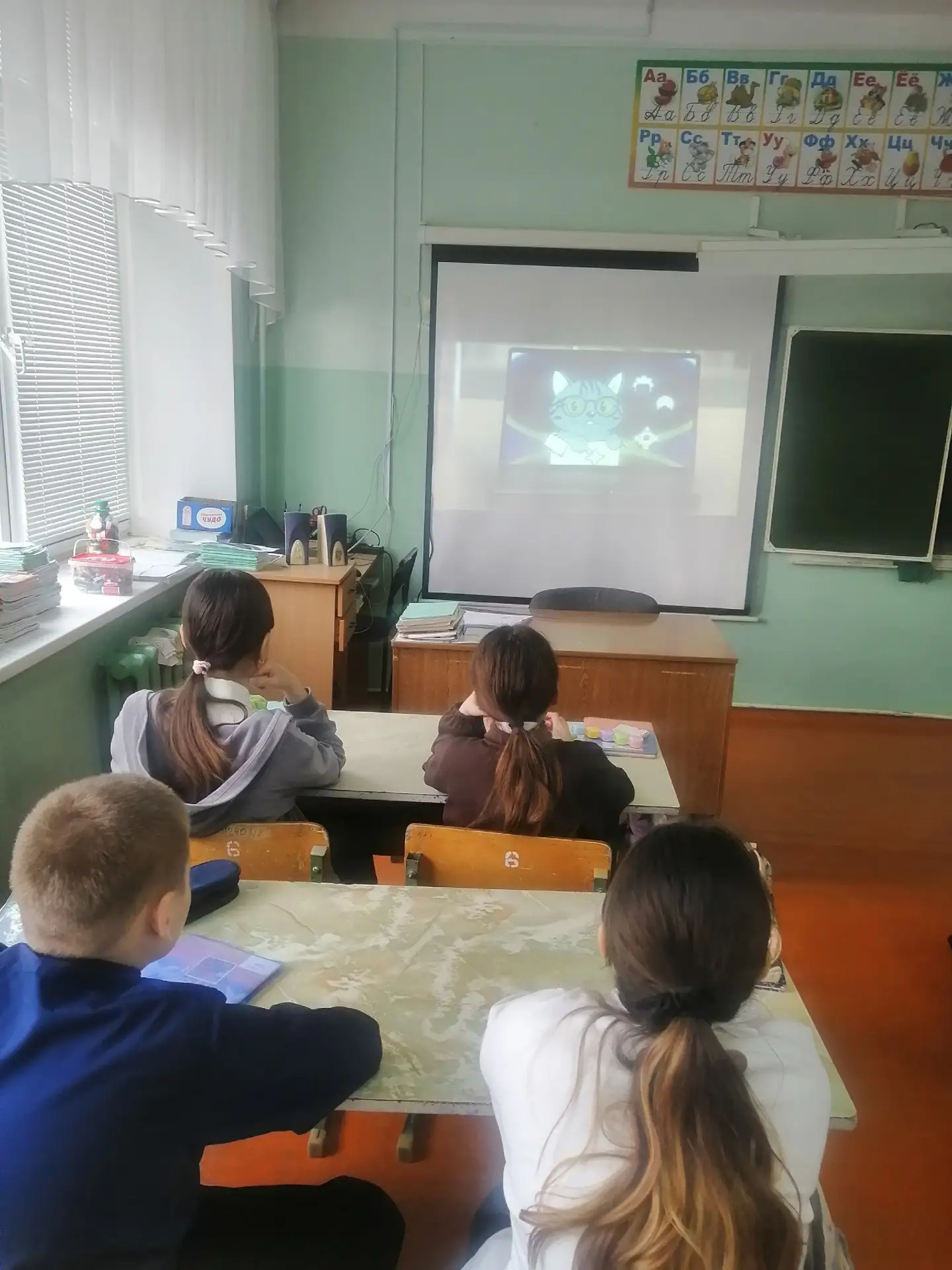💻✨ «Урок цифры» в параллели 4-х классов! ✨💻  Ребята из 4-х классов нашей гимназии стали участниками 