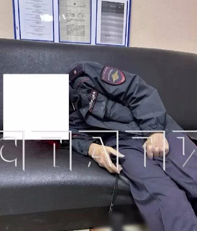 💔 Участкового из Сормова нашли мертвым в рабочем кабинете.