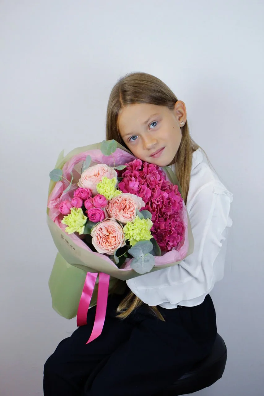 💐📚 Пора выбрать идеальный школьный букет!