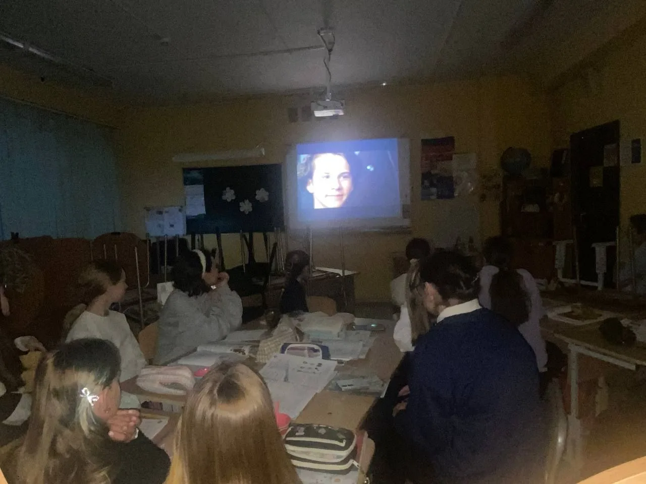 🎥  3 декабря в Центре детских инициатив советник по воспитанию Мария Васильевна Садыкова организовал