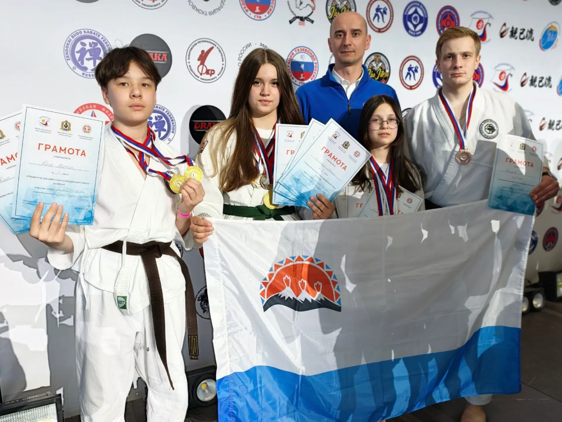 🏅✨ Поздравляем нашу талантливую спортсменку из Камчатки, Софию Мамонтову, с бронзовой медалью на ме