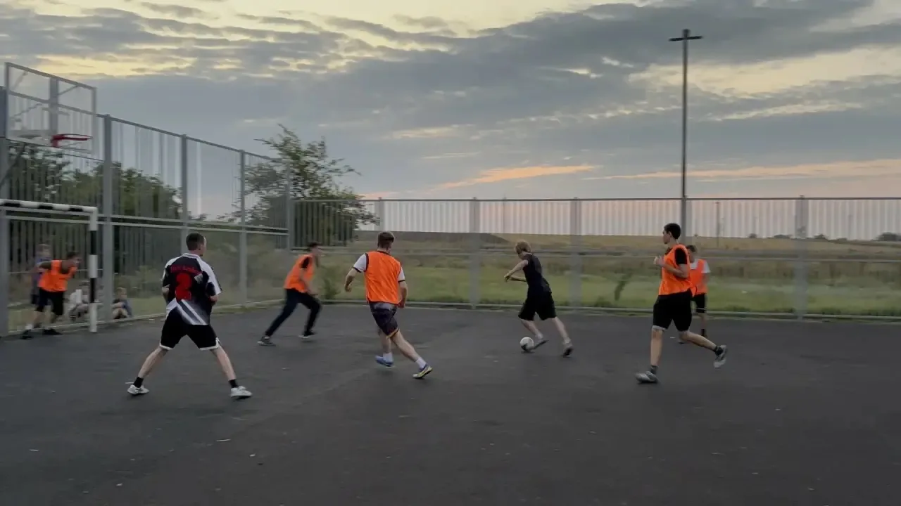 ⚽ Товарищеский матч по футболу: спорт объединяет! ⚽