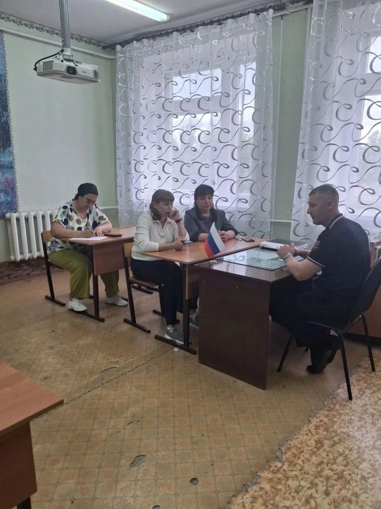 26 мая в школе прошло родительское собрание по вопросам обеспечения безопасности, в том...