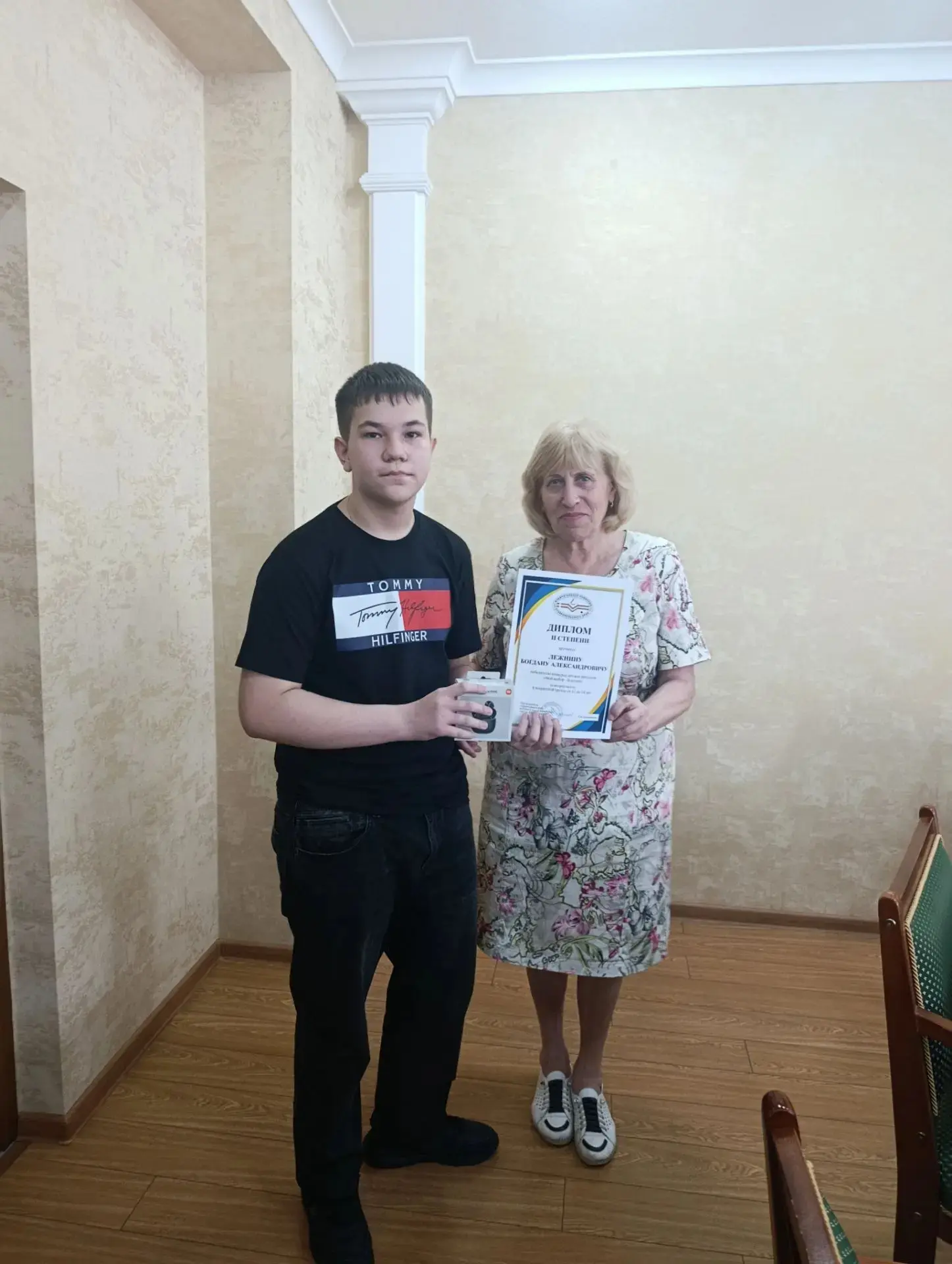 🎉 Поздравляем Богдана Лежнина с заслуженной победой!

Наш ученик стал призёром конкурса детских рис