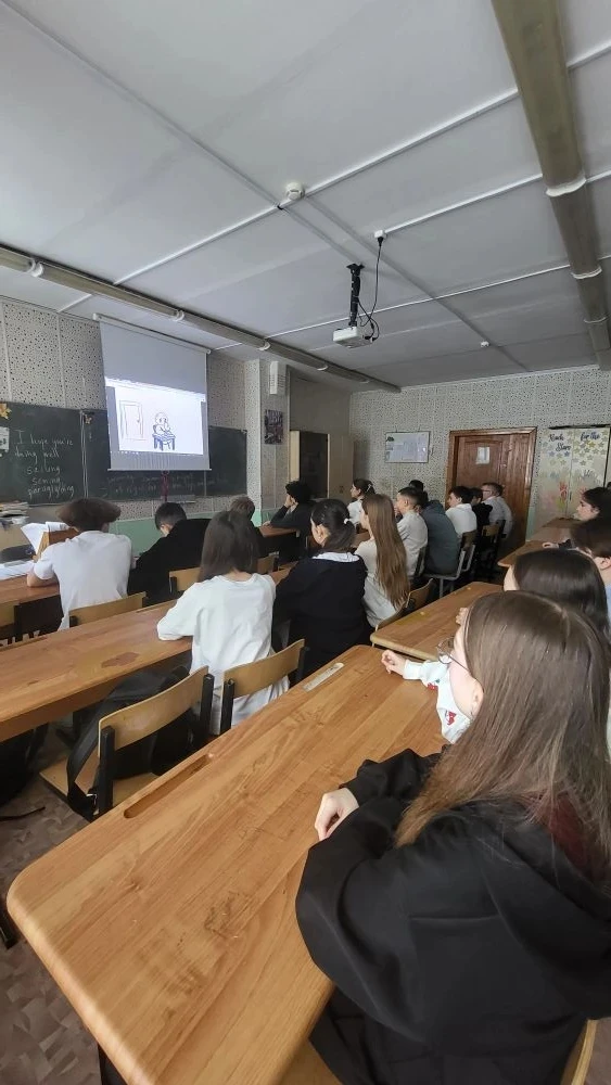 🇷🇺 В НАШЕЙ ШКОЛЕ ПРОШЛИ «РАЗГОВОРЫ О ВАЖНОМ» 🇷🇺  🗓 Сегодня ученики вместе с классными руководителями