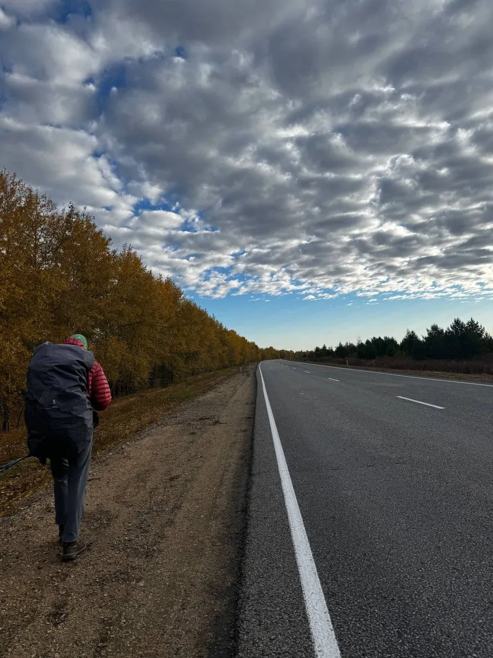 🏃Семейная пара, совершающая пеший марафон из Москвы во Владивосток, вышла на финишную ...