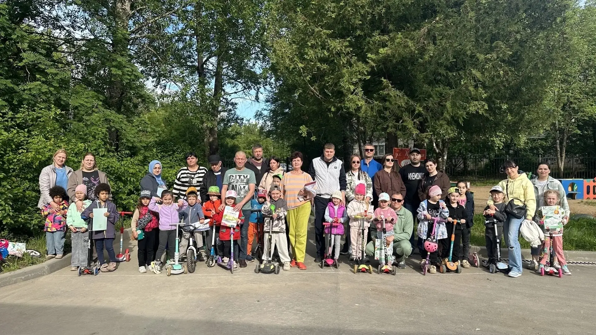 В средней группе ЦРР «Рябинка» пошел ежегодный "Велосамокатопробег", посвященный Междун...