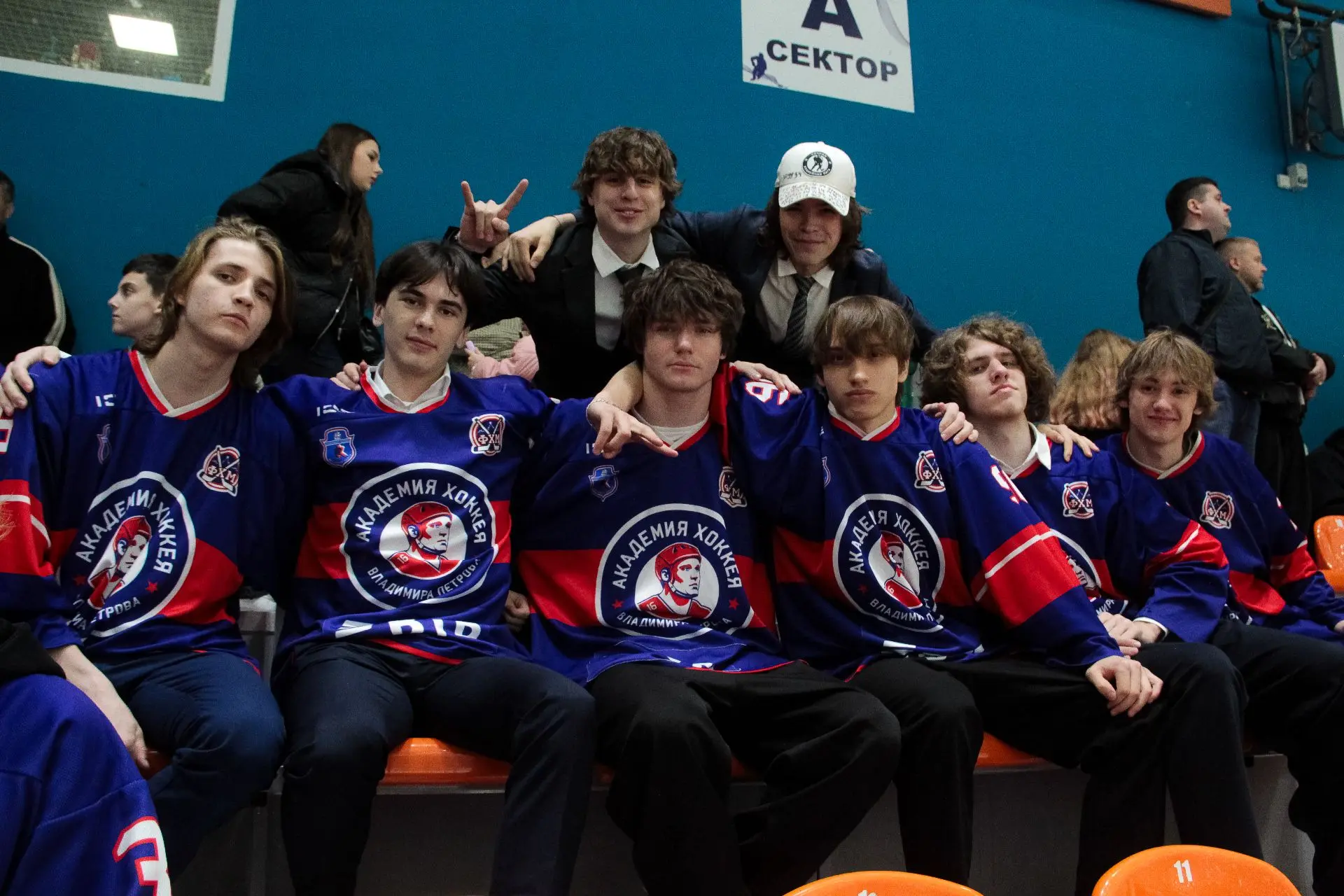 СЕЗОН ЗАВЕРШЁН

🏒 29 мая в Академии хоккея имени В.В. Петрова состоялась торжественная церемония за