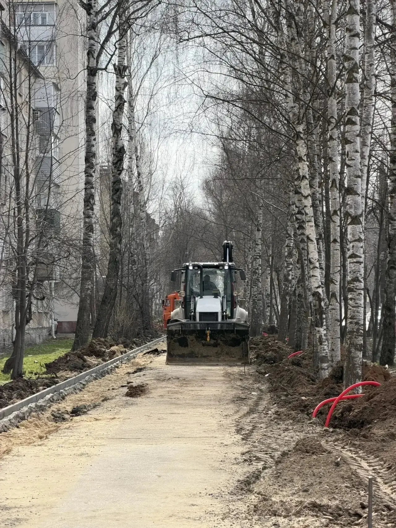 В девятом микрорайоне Йошкар-Олы приступили к реализации проекта по благоустройству нечетной стороны