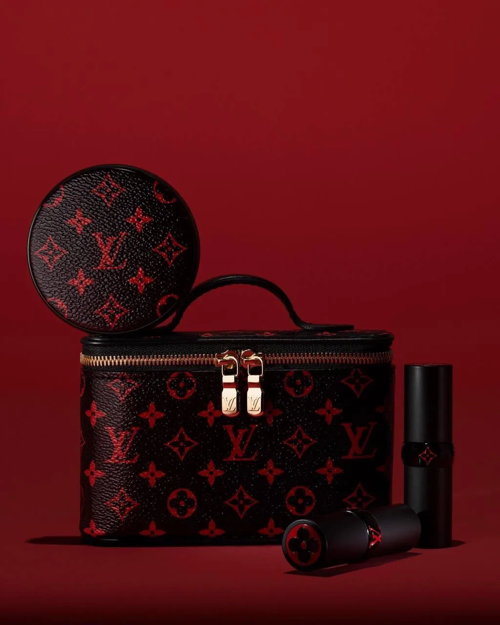Louis Vuitton подготовил первую коллаборацию внутри La Beauté. Пэт Макграт и Николя Гес...