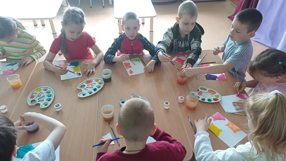🧒👧Ну вот и выпускной у ребят в детском саду "Малыш".