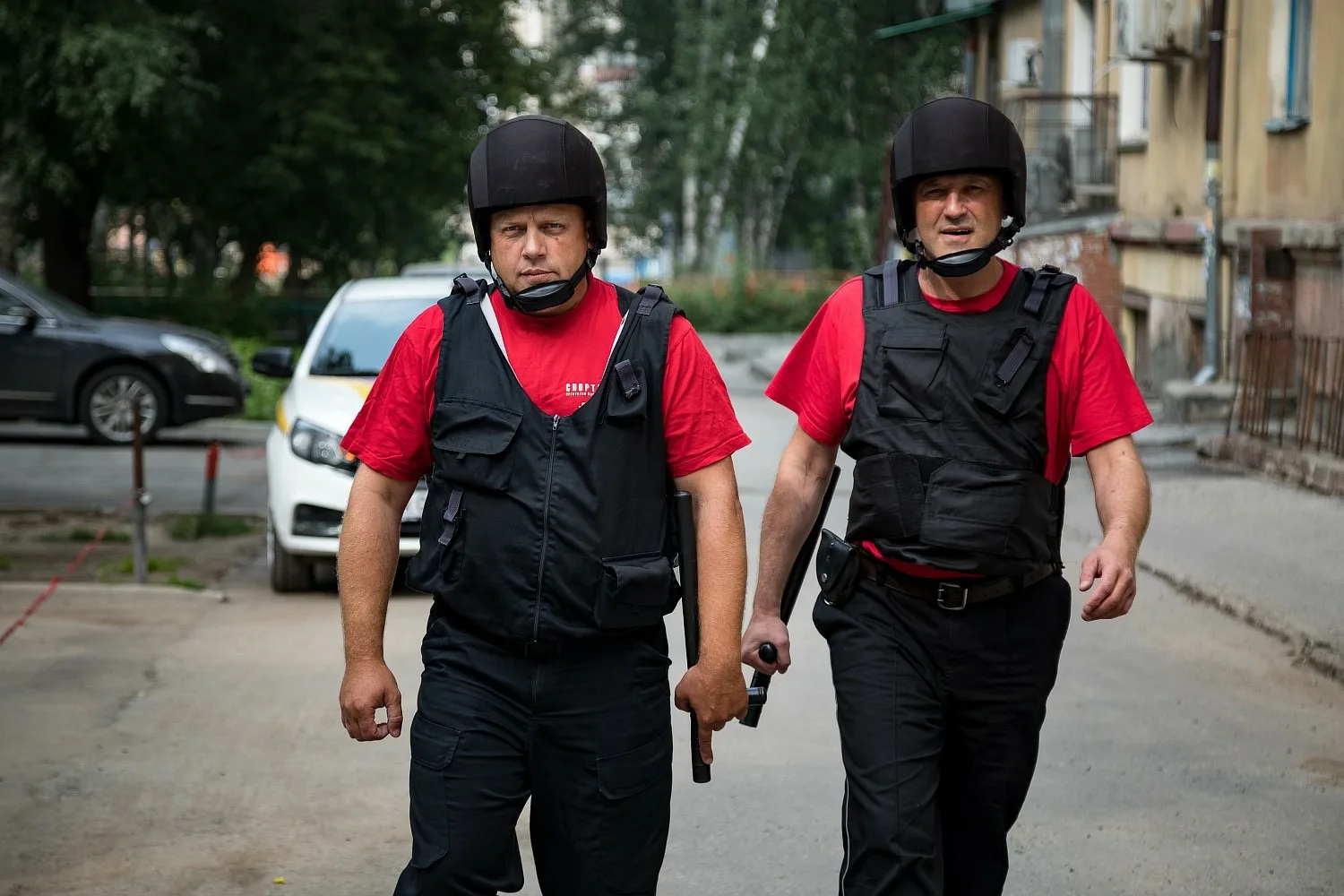 В Новосибирске толпа подростков напала на сторожа поликлиники

В Первомайском районе Новосибирска со