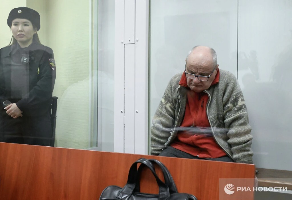 ❗️Бывшего замминистра обороны Павла Попова приговорили к 19 годам колонии и штрафу в 85...