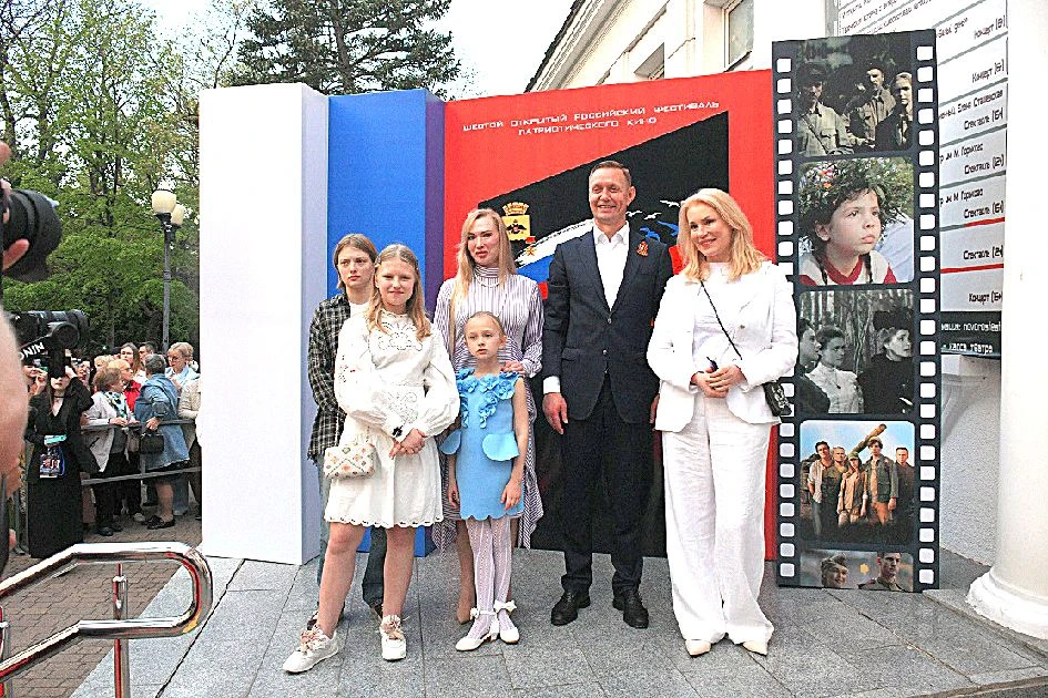 В НОВОРОССИЙСКЕ В ШЕСТОЙ РАЗ СТАРТОВАЛ ОТКРЫТЫЙ РОССИЙСКИЙ ФЕСТИВАЛЬ ПАТРИОТИЧЕСКОГО КИНО «МАЛАЯ ЗЕМ
