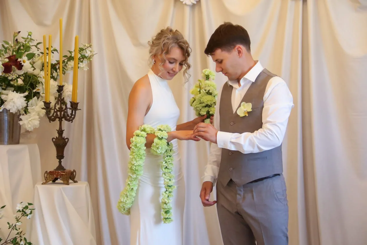 💍 Дом «Сухов с сыновьями» принял первую официальную свадебную церемонию

18 июня здесь зарегистриро