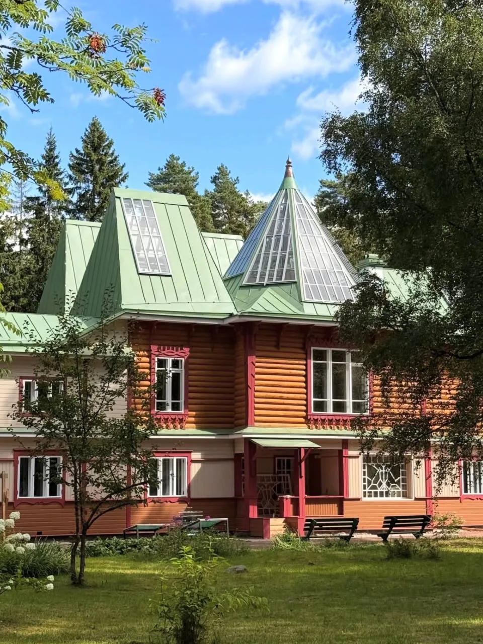 «Пенаты» в Репино открыты спустя два года!