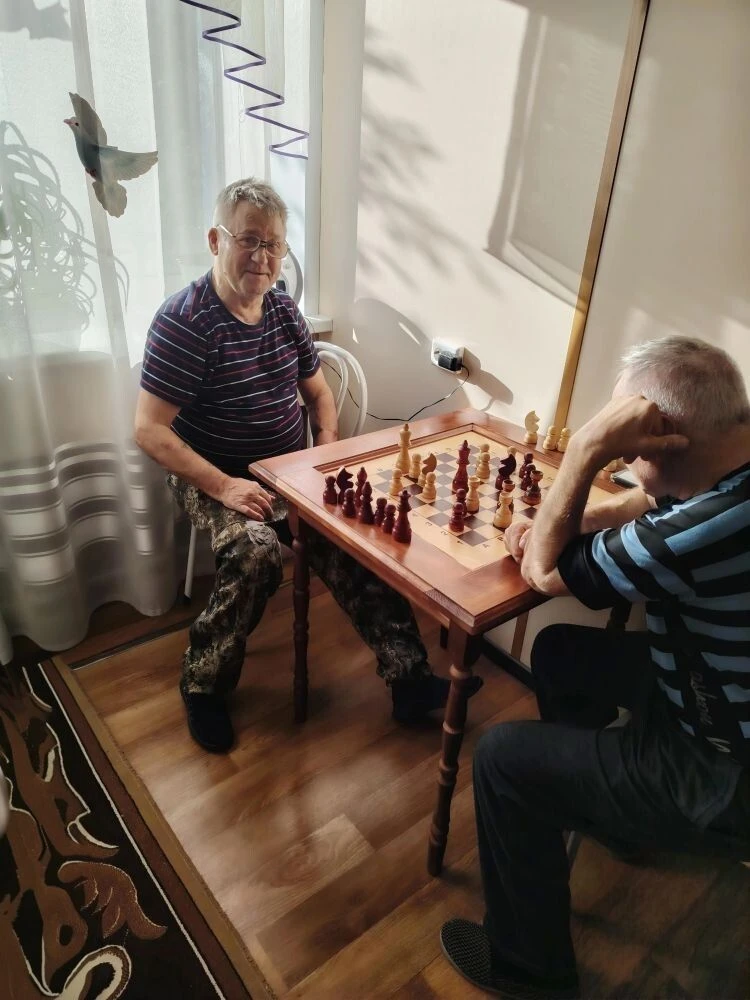 ♟️♟️♟️♟️ Шахматный поединок в Локтевском доме-интернате! 01.06.26г.В доме-интернате про...