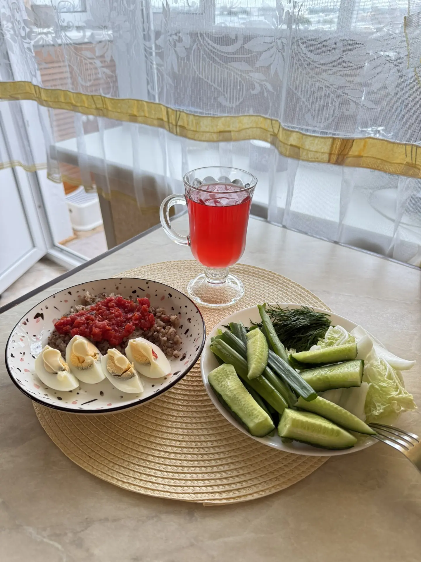 Мой ужин🥗и компот из красной смородины