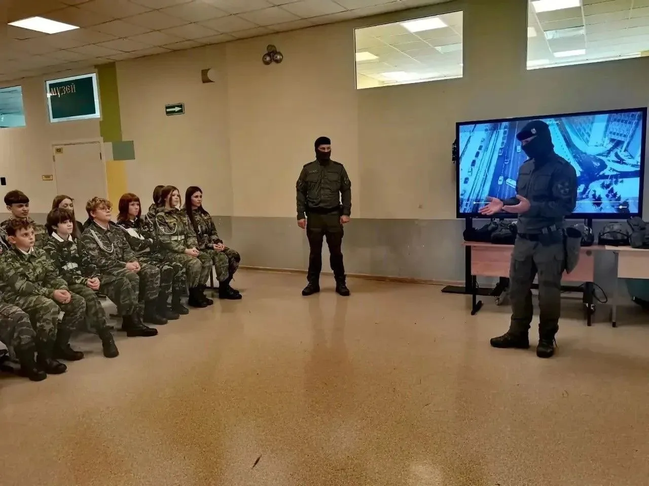 📌 В год десятилетия ведомства и 215-летия войск правопорядка сотрудники СОБР «Столица»...