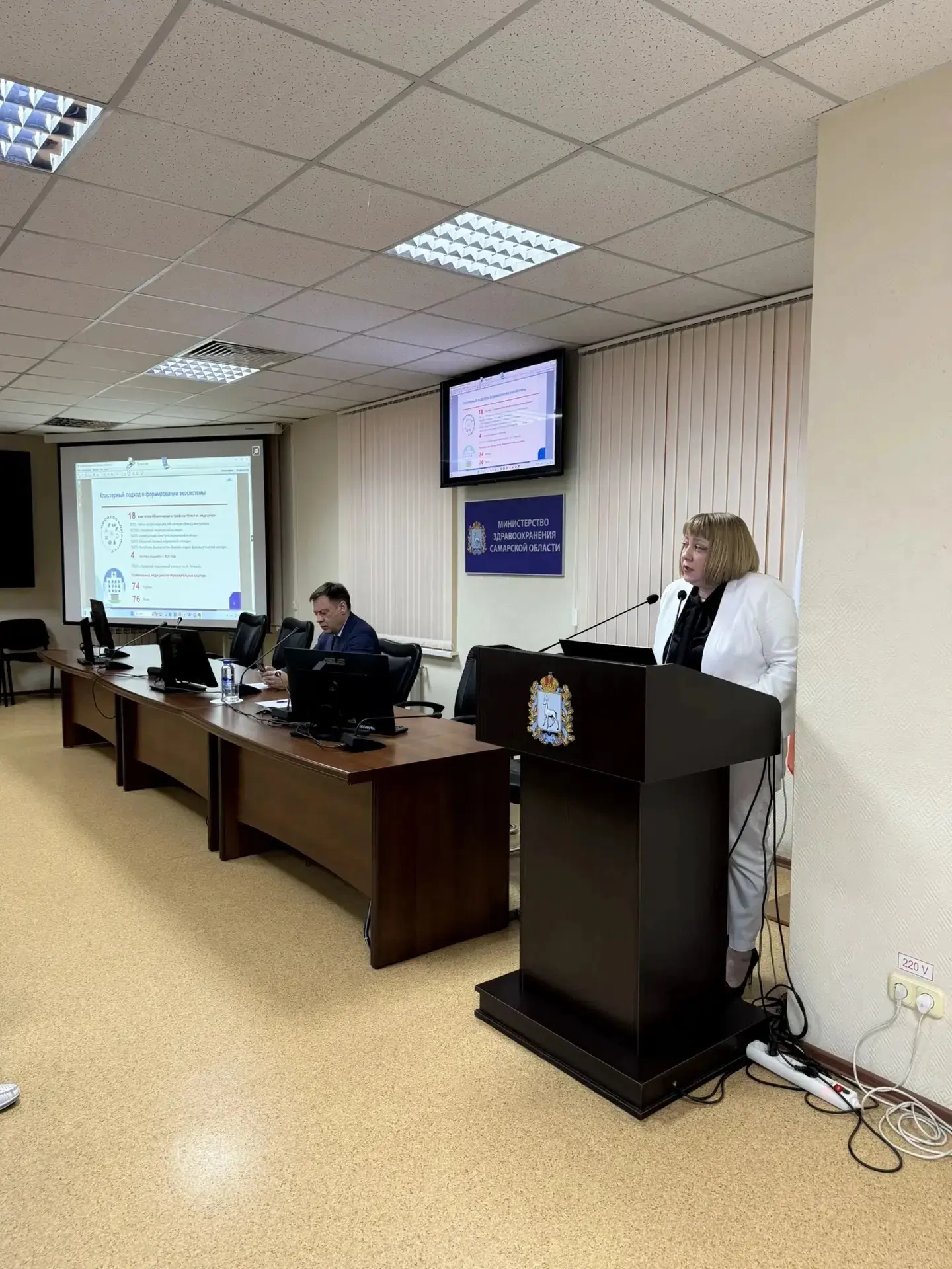 ❤️Будущее сестринского дела: специалисты обсудили  кадры, наставничество и новые стандарты

В  минис