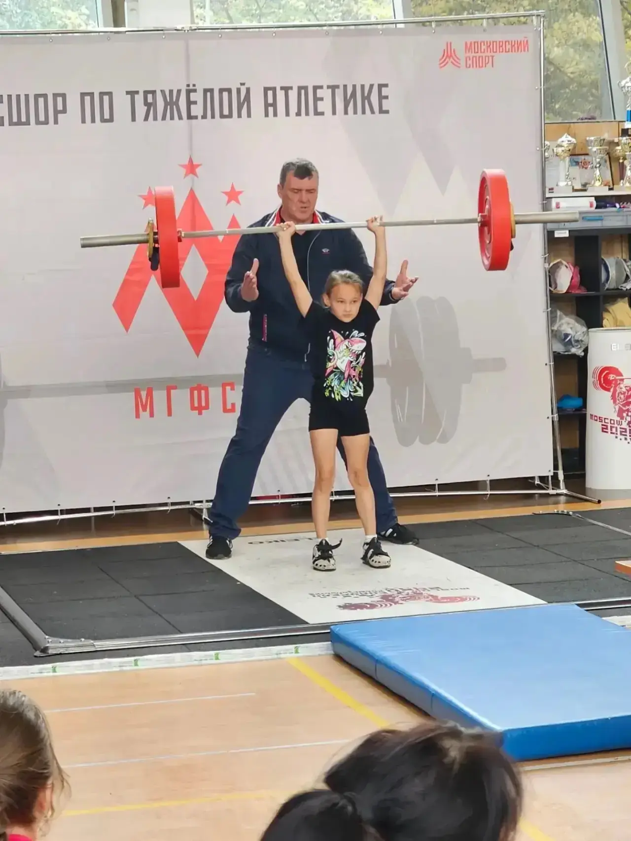 🏆 Поздравляем с победой! 🎉