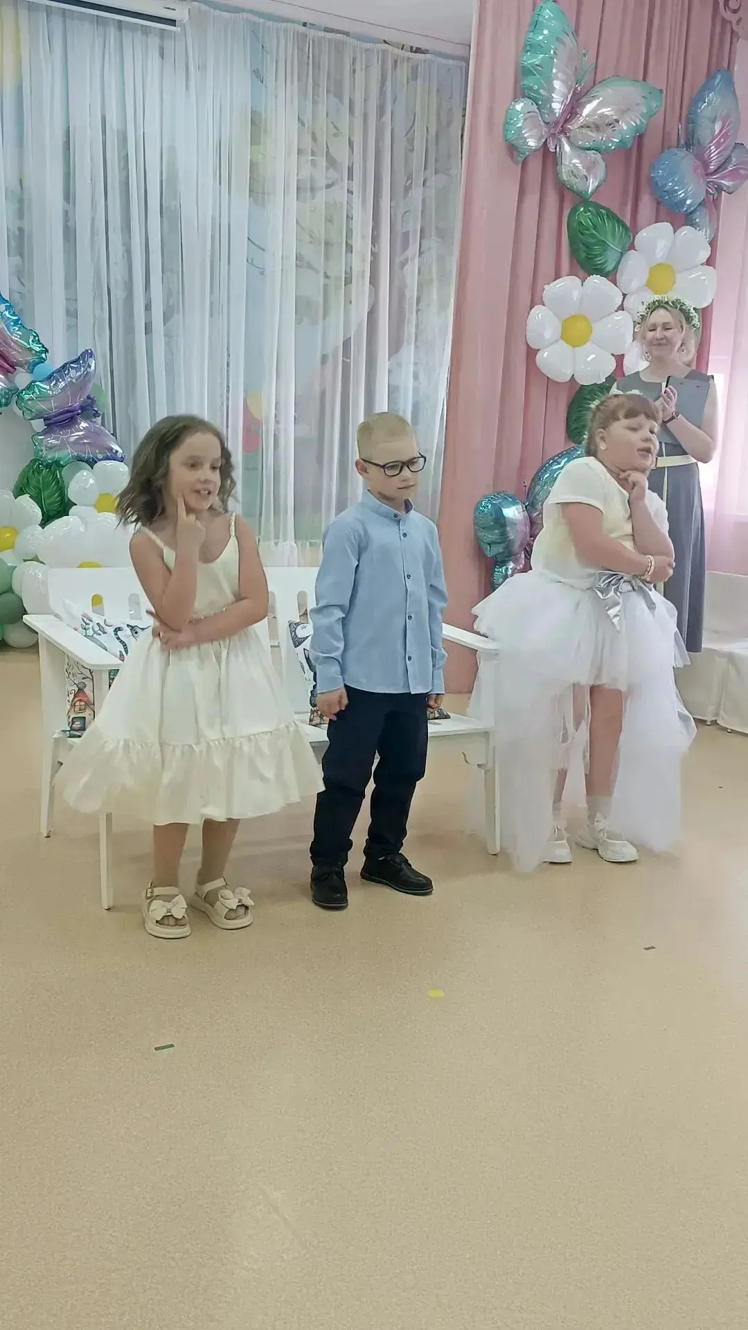 🌼Солнечный выпускной группы «Полянка»  Вчера, в нашем «Совенке» было особенно светло. Потому что зде