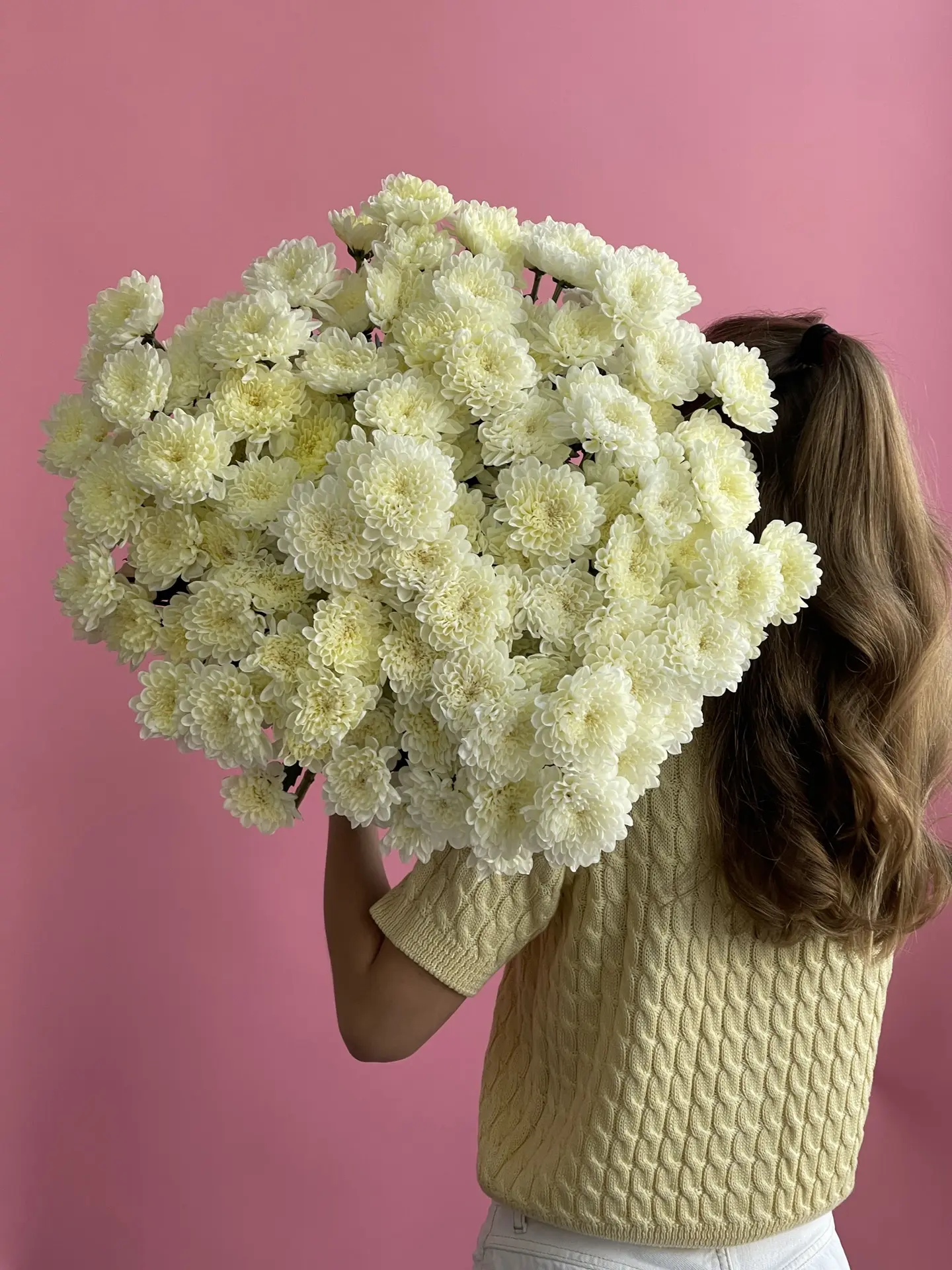 Получили много стойкой хризантемы в самых нежных оттенках🌼

5 шт. - 2'350₽
7 шт. - 3’110₽
9 шт. - 3