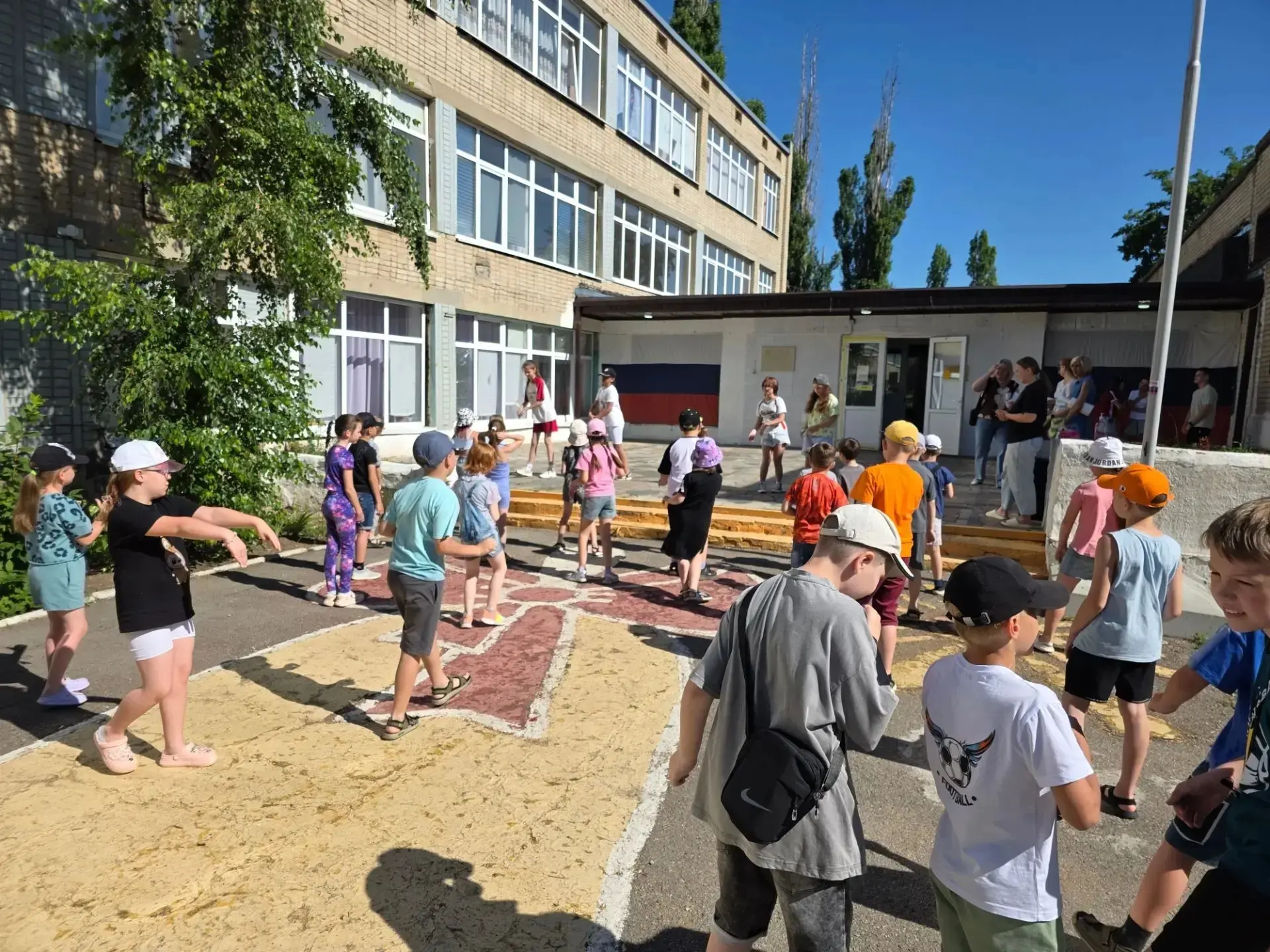 🌞 Дневник пришкольного лагеря «Солнечный город» День 10 🌞

Сегодня в нашем «Солнечном городе» был 