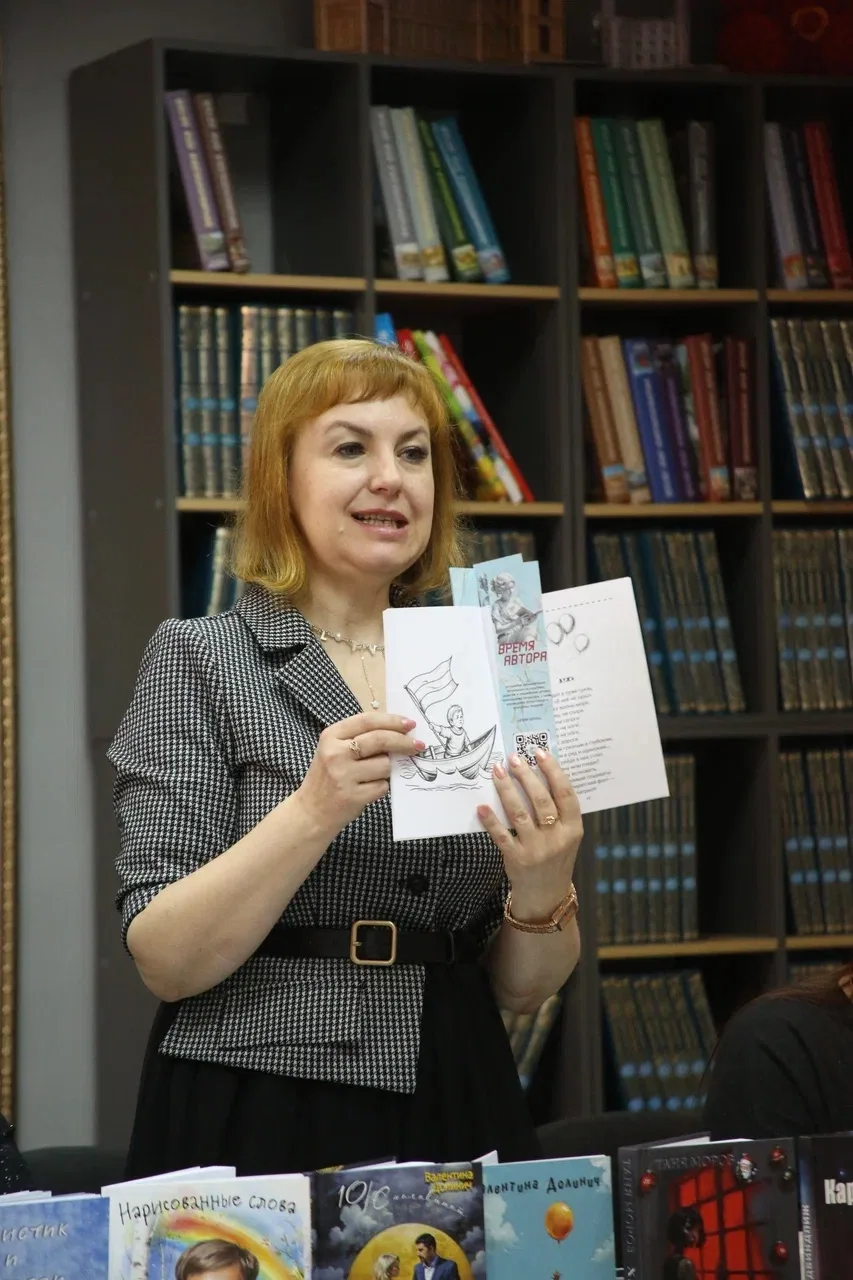 ЧТЕНИЕ – ЛУЧШЕЕ УЧЕНИЕ 📍На прошлой неделе ученики начальной «Глории»  побывали на творческой встрече