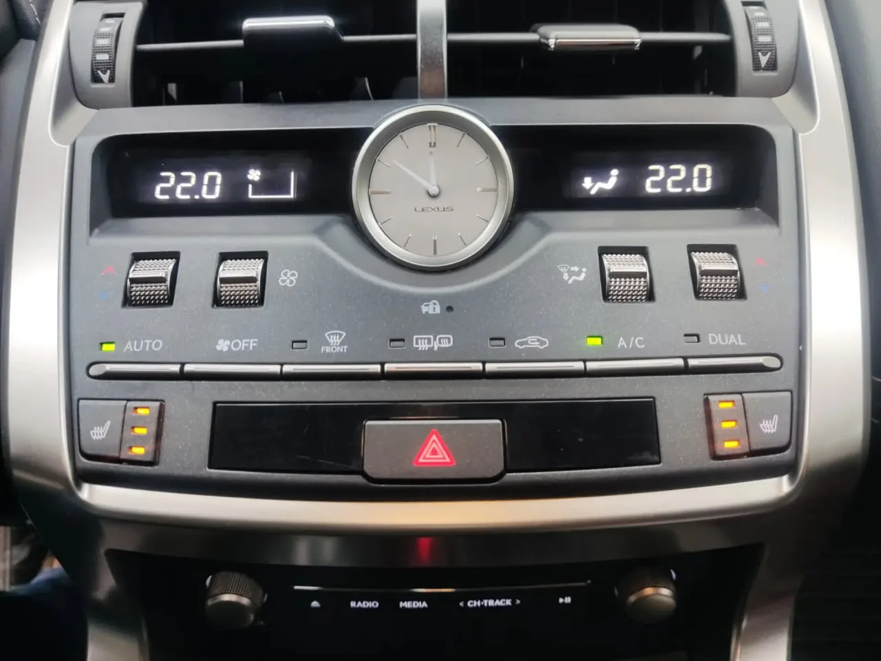 🔥Lexus NX 200 AWD 🔴 японская сборка 🔴 из Китая  • 2020/11 • 2 л. бензин/ 150л.с/AWD • пробег - 45 19