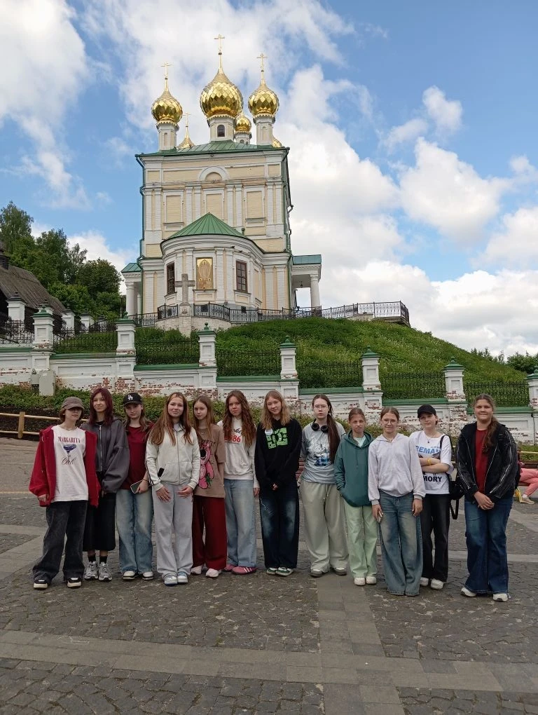 🎨 Учащиеся художественного отделения нашей школы класса Моцной Александры Андреевны пр...