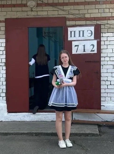 МОУ гимназия 87. Анастасия Гапоненко. 

Сегодня, 11.06, я сдала экзамен по обществознанию. Времени б