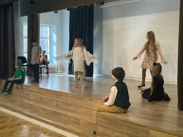 🎶 «Fruehlingskonzert»: Встречаем весну с музыкой! 🌸  24 марта в здании на Новинском бульваре прошёл 