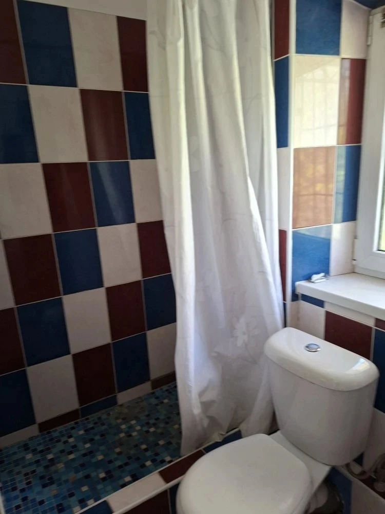 Продам двухэтажный дом 108 кв. м, участок 6 сот в садовом кооперативе Луч, Мангушский р-н, 15 мин. д
