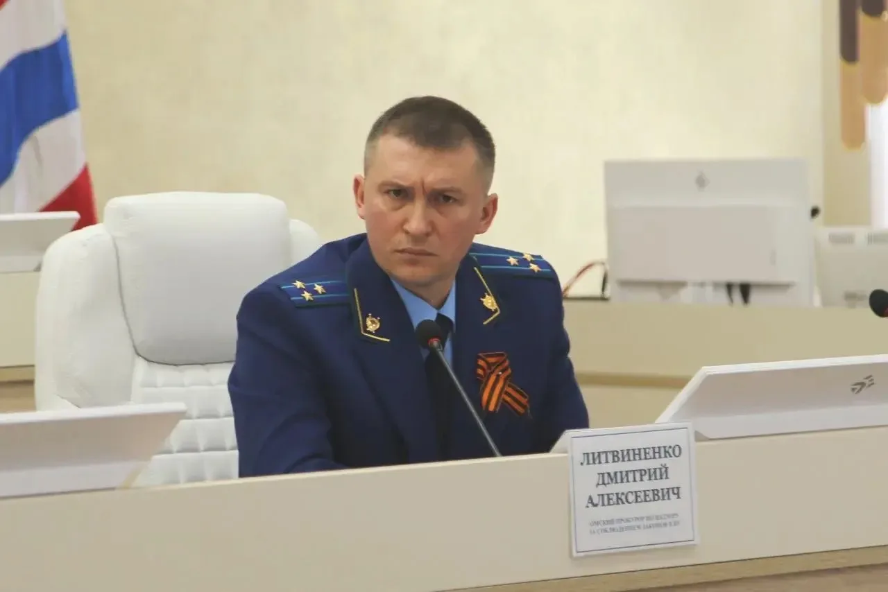 Первый заместитель прокурора Омской области Андрей Хамошин представил личному составу УФСИН России п