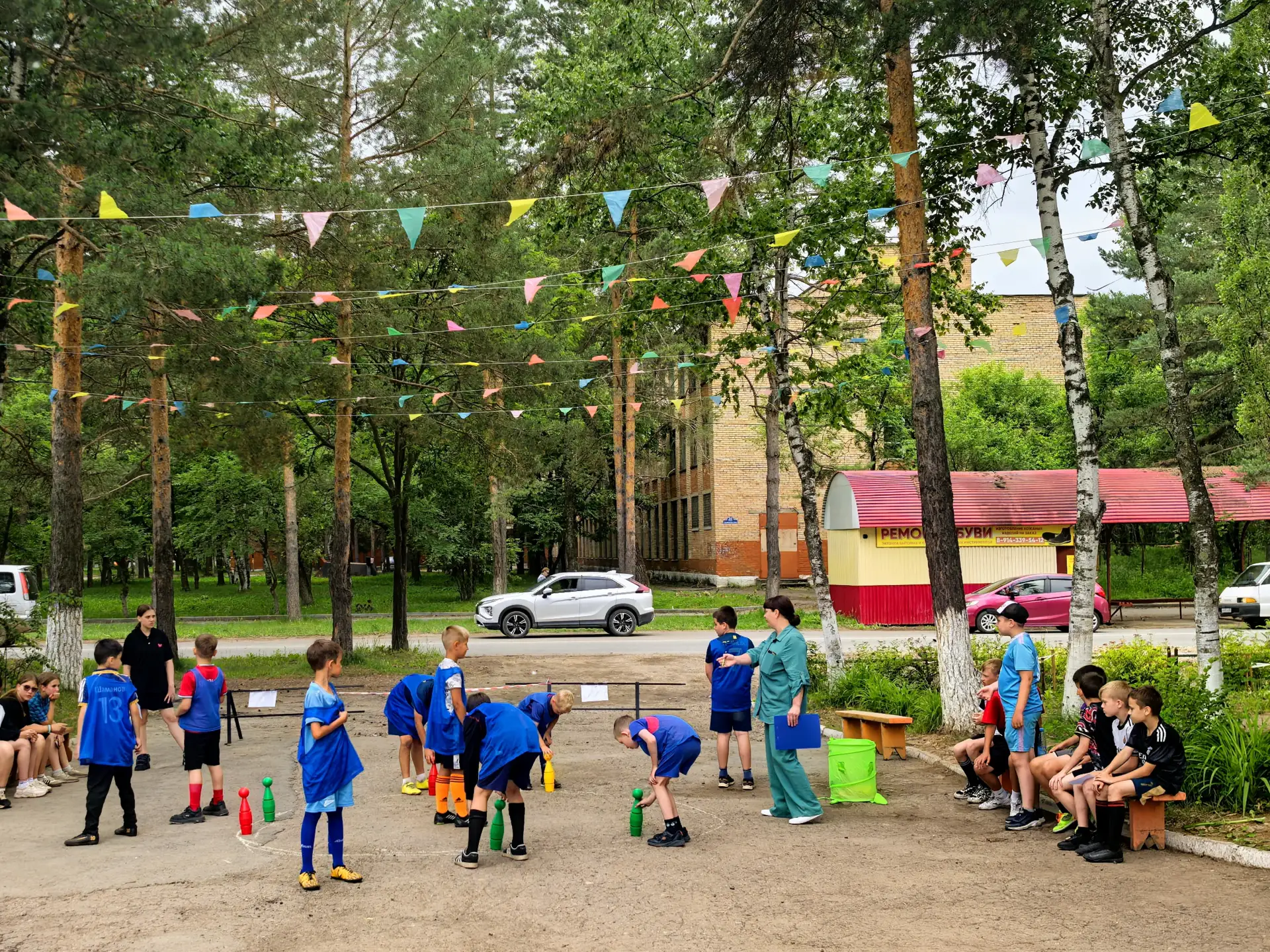 День народов России в нашем лагере 🪆🪗🐻  

🇷🇺 Сегодня в лагере прошёл яркий и познавательный Ден
