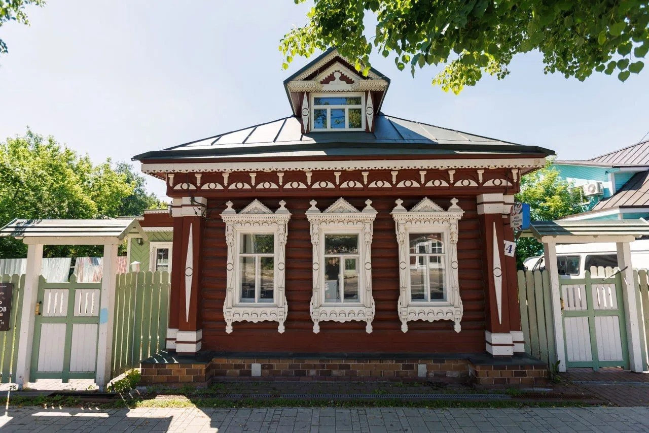 📸 Подмосковье в объективе

Древний Звенигород — место, где время замедляет бег

🪟 Делимся летними 